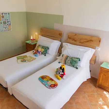 Leccino Tra Collina E Mare By Yohome * Fiorenzuola di Focara